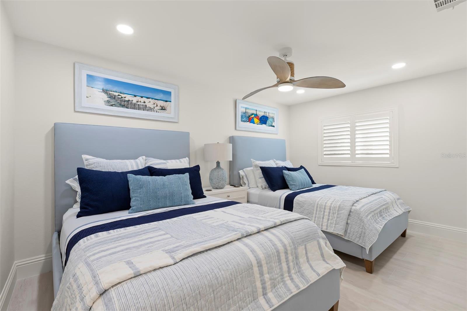 HARBOR VIEW VILLAS - Residential