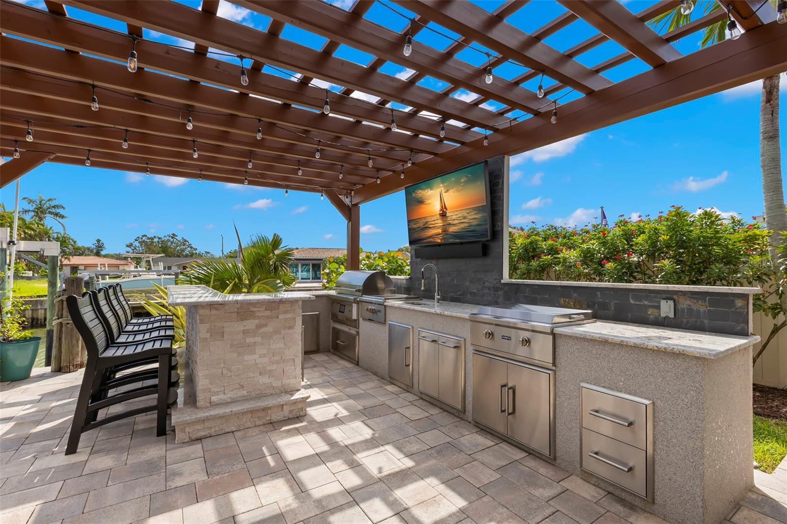 HARBOR VIEW VILLAS - Residential