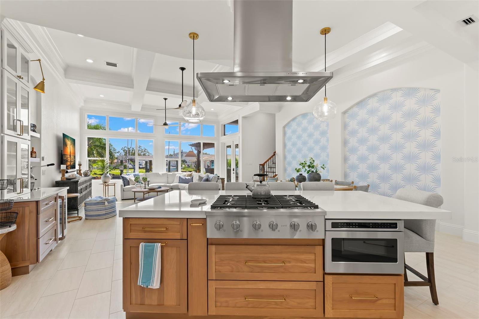 HARBOR VIEW VILLAS - Residential