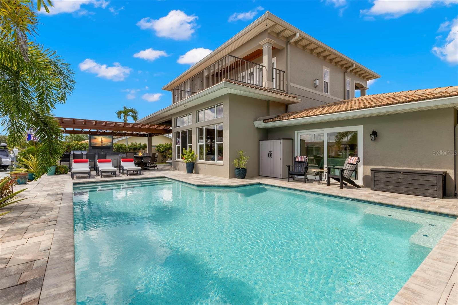 HARBOR VIEW VILLAS - Residential