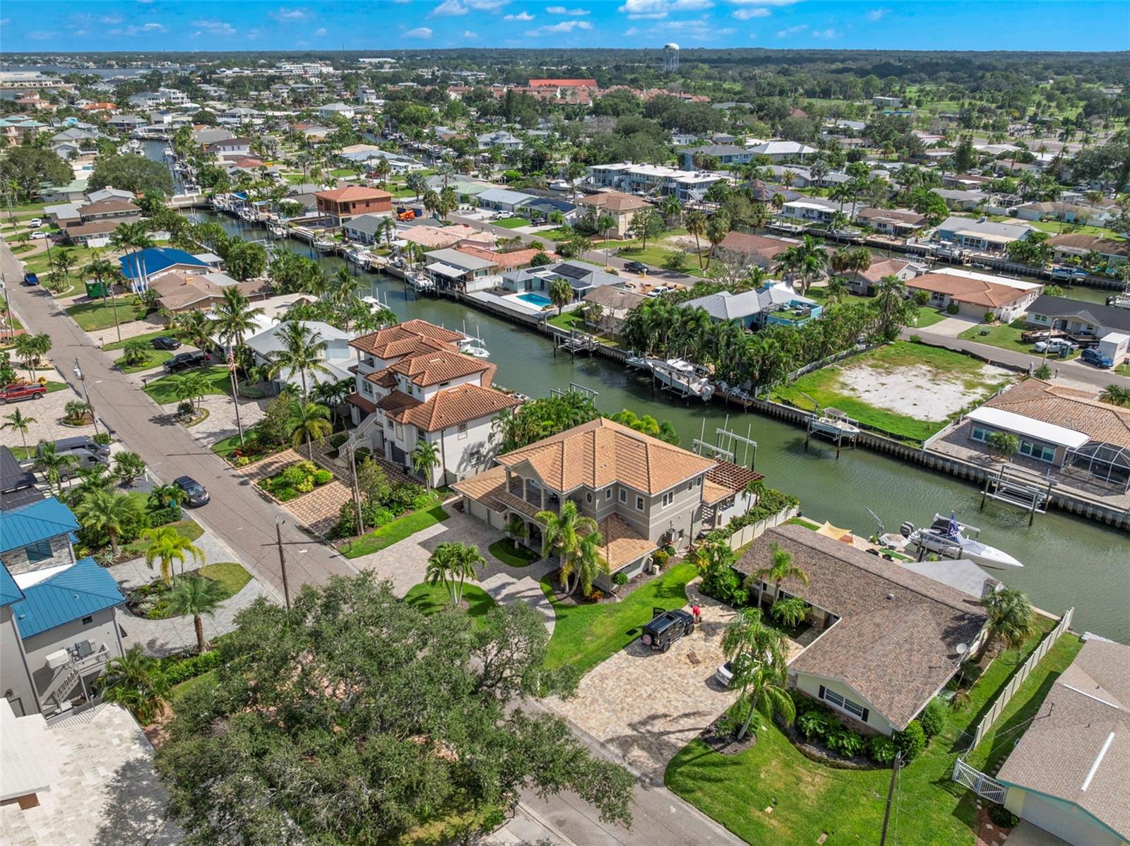 HARBOR VIEW VILLAS - Residential