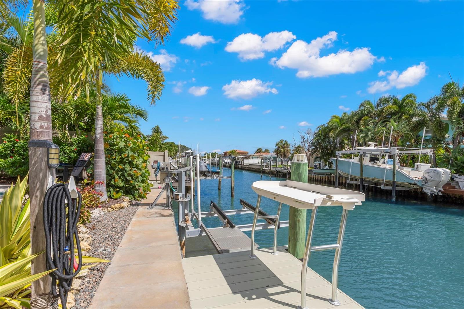 HARBOR VIEW VILLAS - Residential