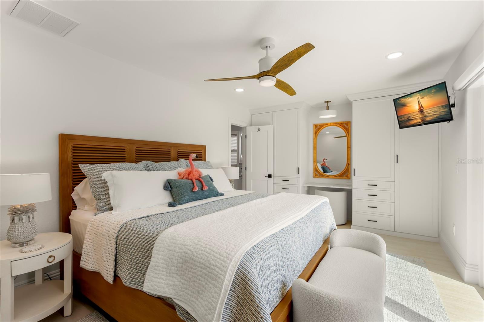 HARBOR VIEW VILLAS - Residential