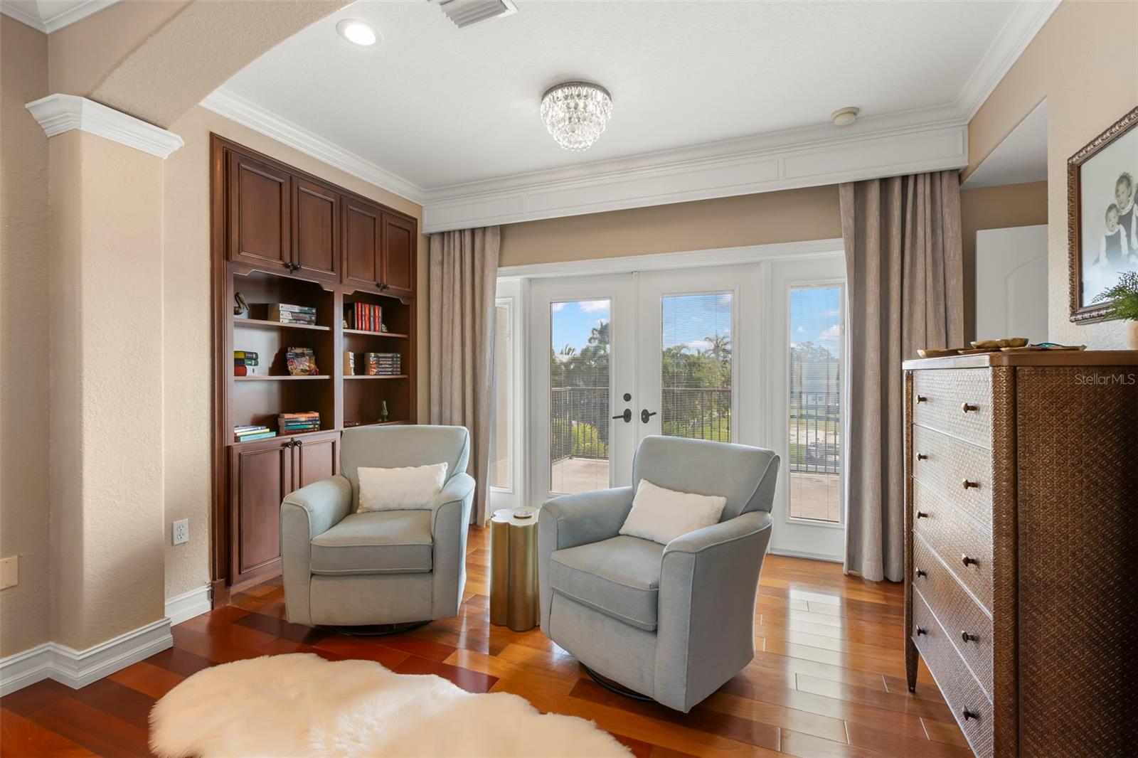HARBOR VIEW VILLAS - Residential