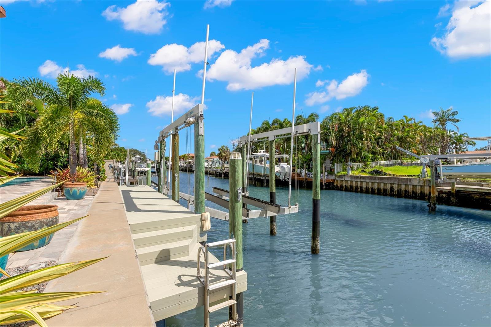 HARBOR VIEW VILLAS - Residential
