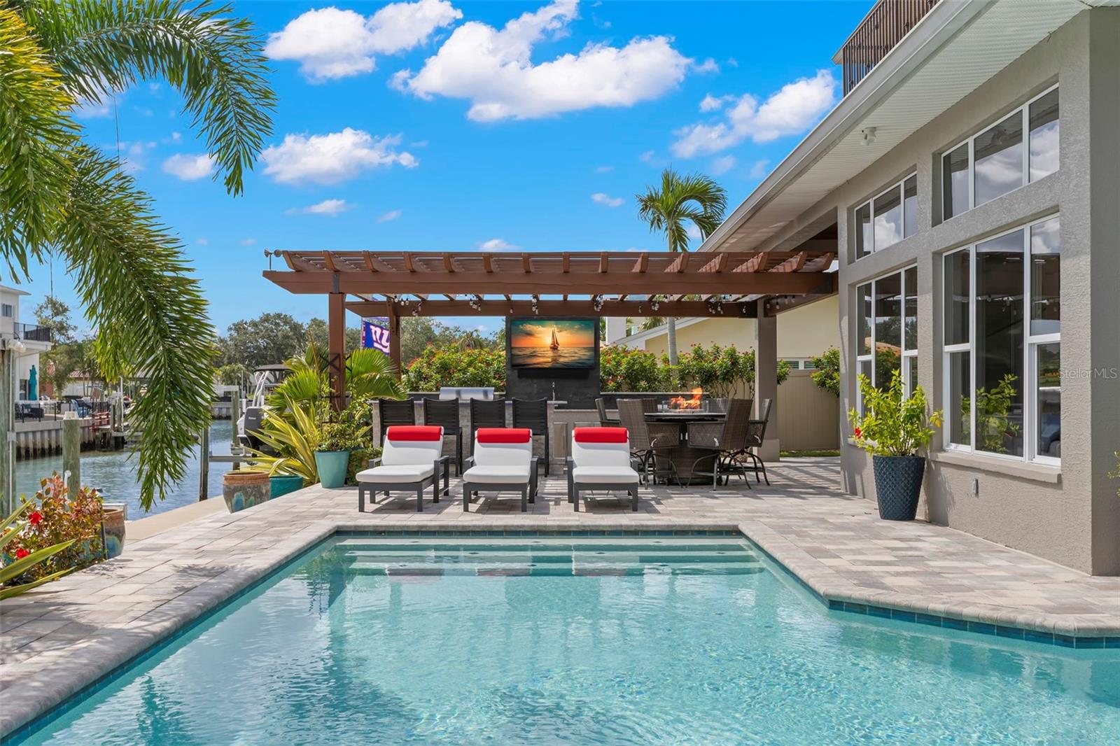 HARBOR VIEW VILLAS - Residential