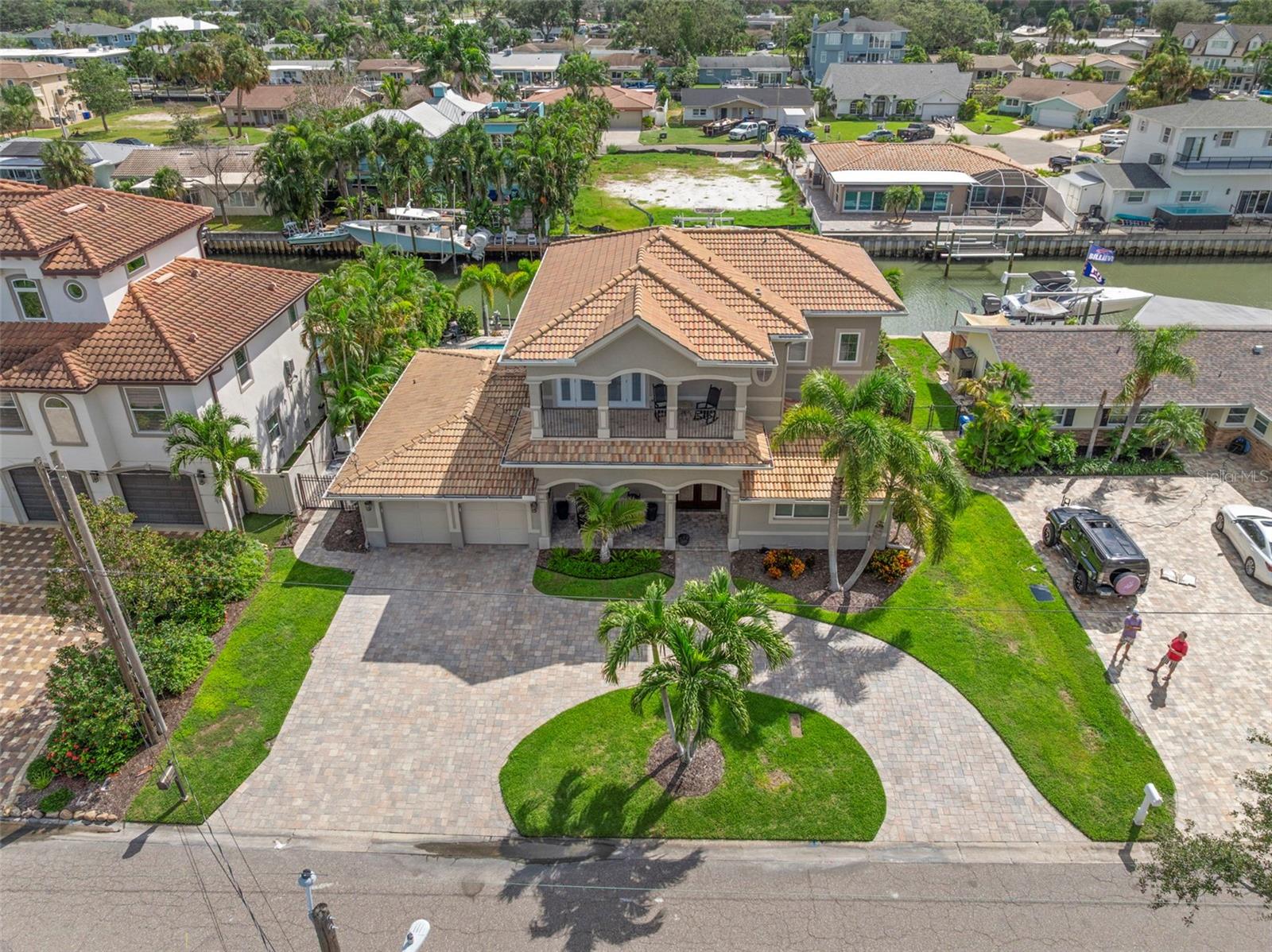 HARBOR VIEW VILLAS - Residential