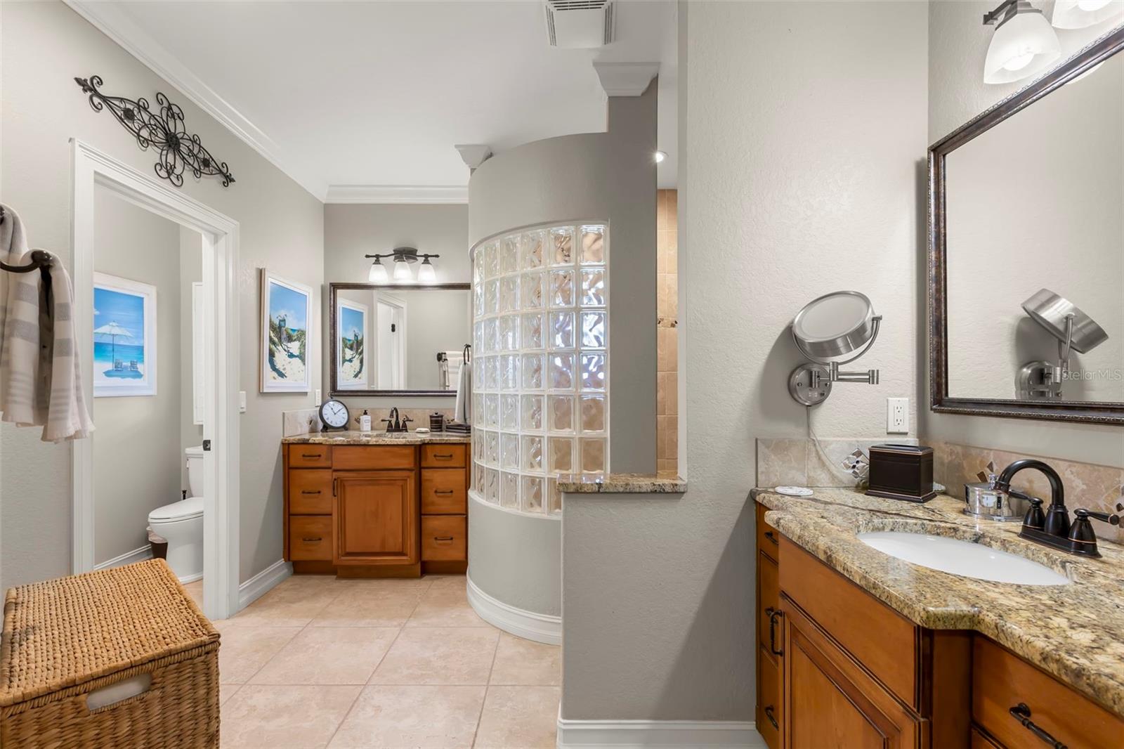 HARBOR VIEW VILLAS - Residential
