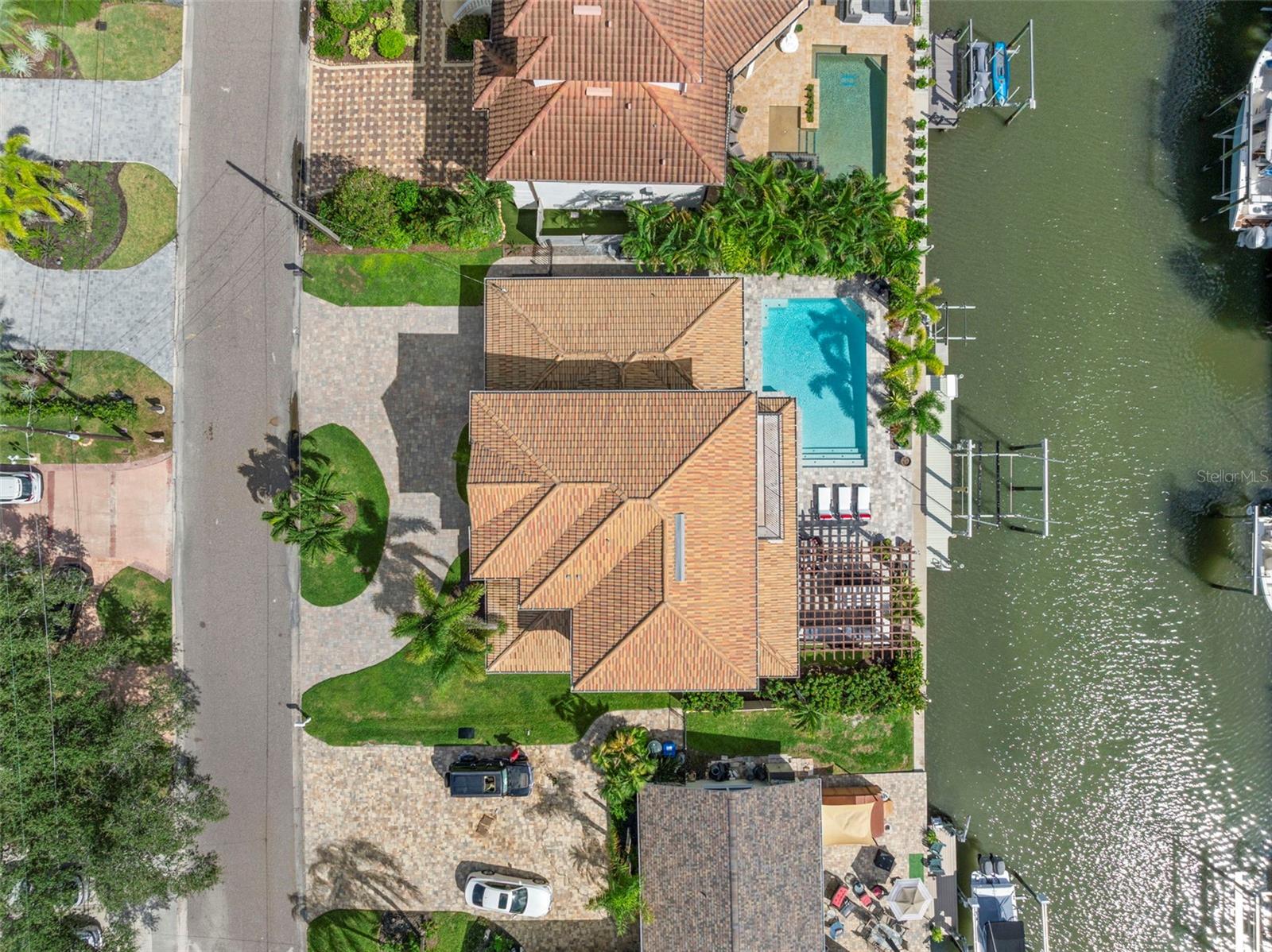 HARBOR VIEW VILLAS - Residential