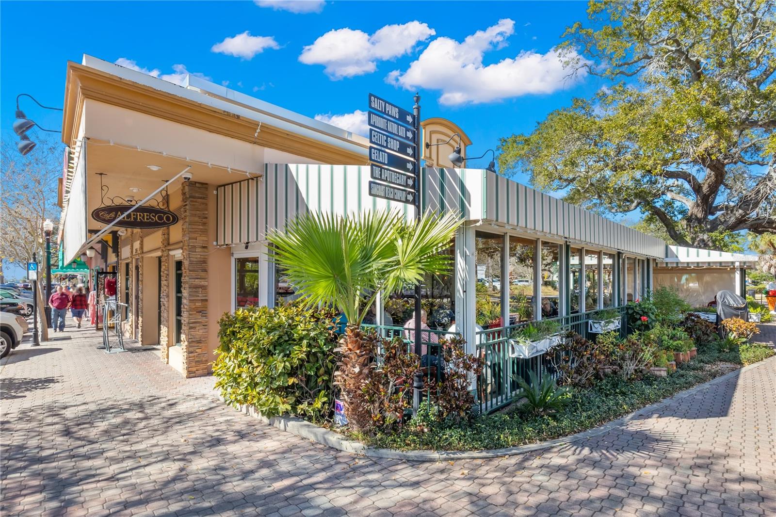 HARBOR VIEW VILLAS - Residential