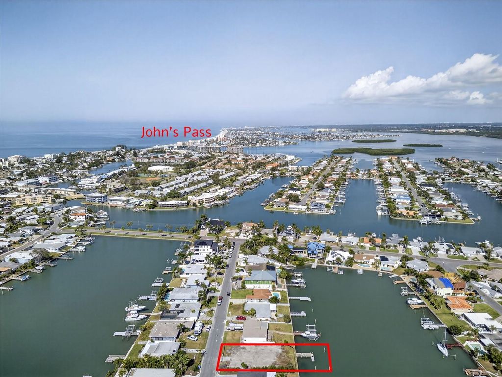 Photo of 11325 4th Street E, Treasure Island, FL 33706 (MLS # TB8436406)
