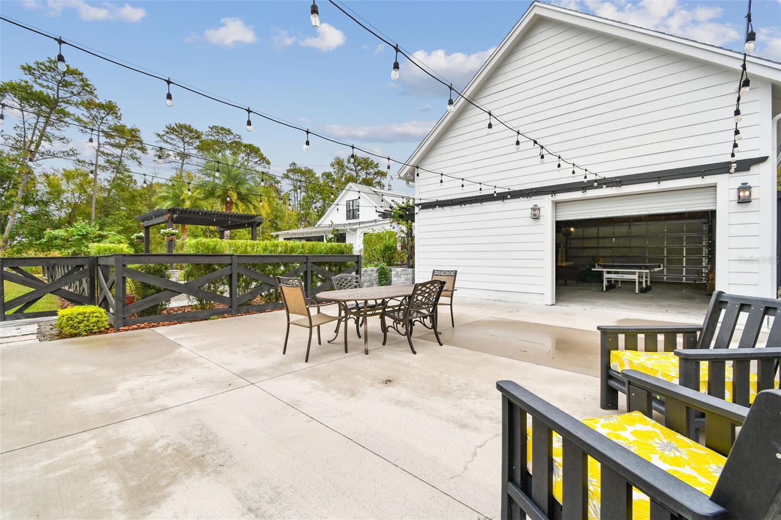 SEIBERT MANOR - Residential