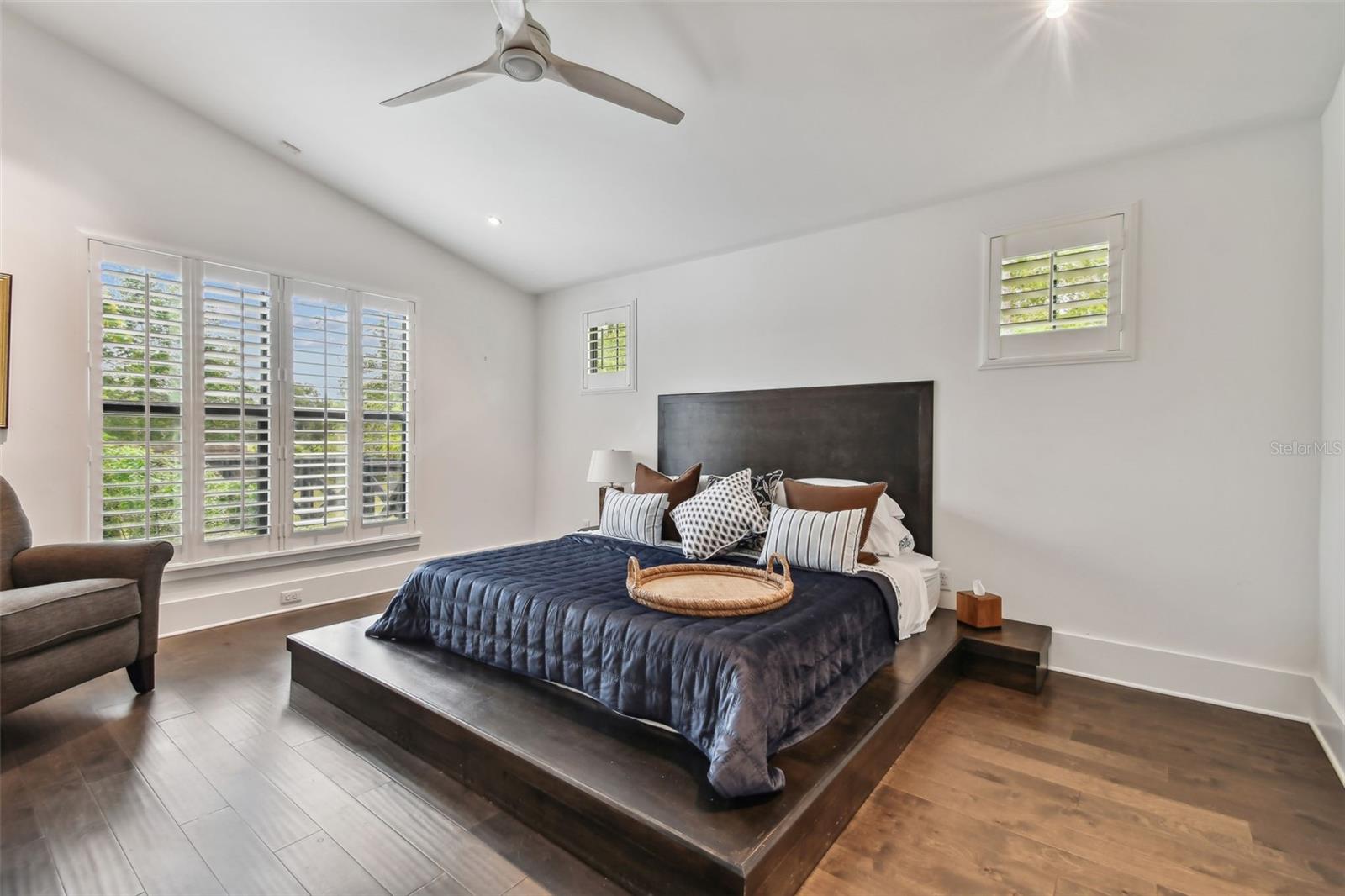 SEIBERT MANOR - Residential