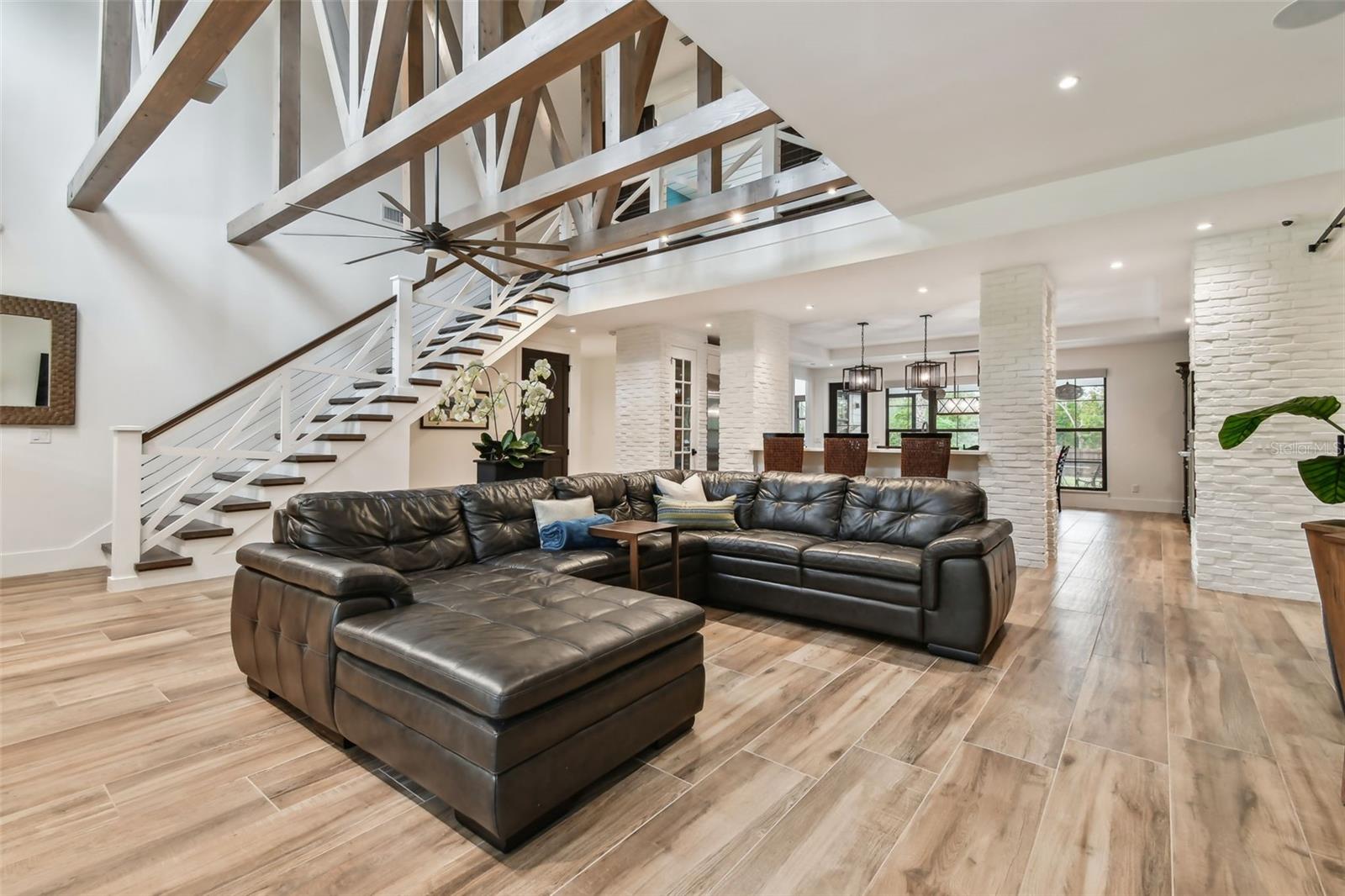 SEIBERT MANOR - Residential