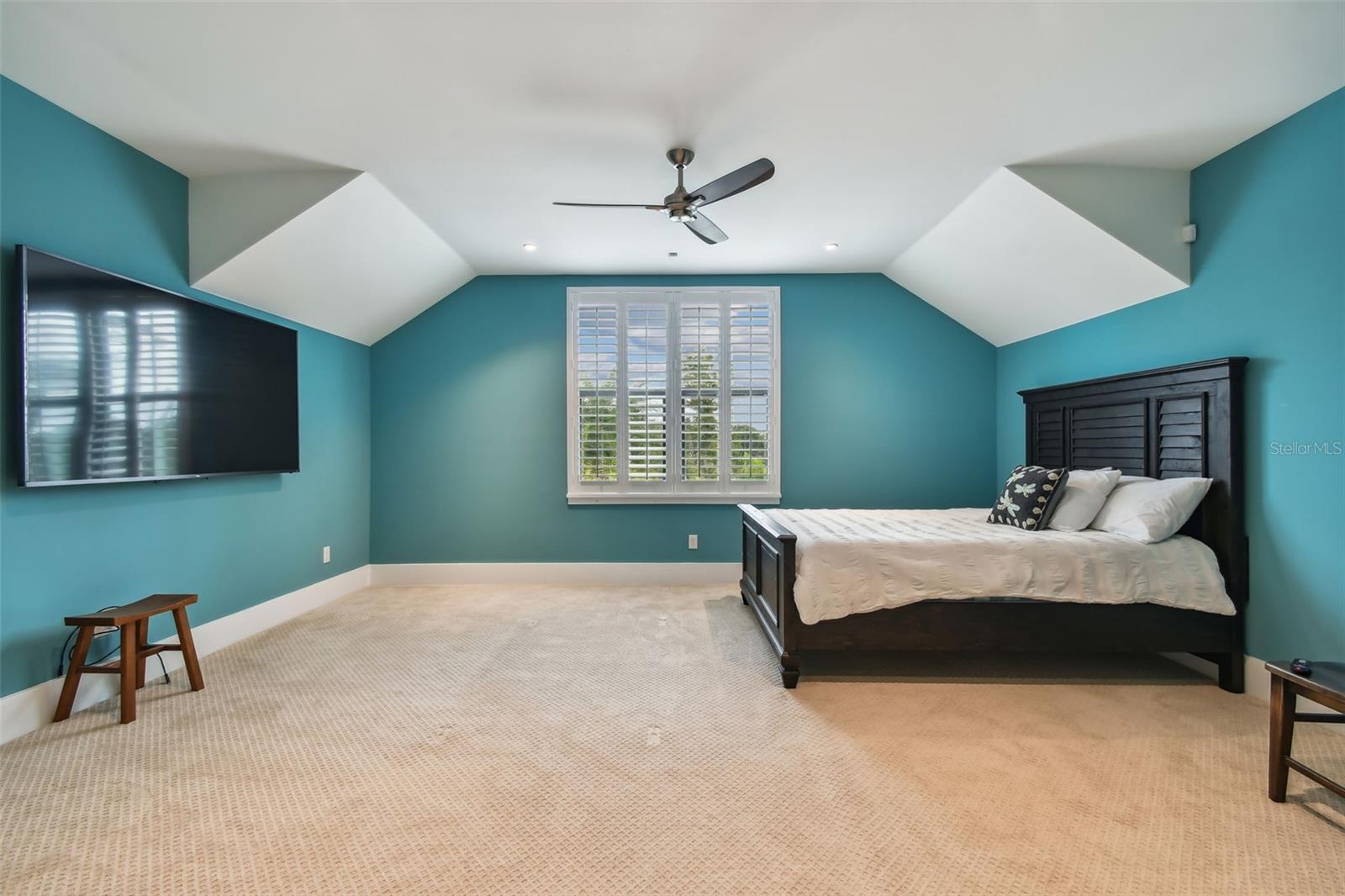 SEIBERT MANOR - Residential