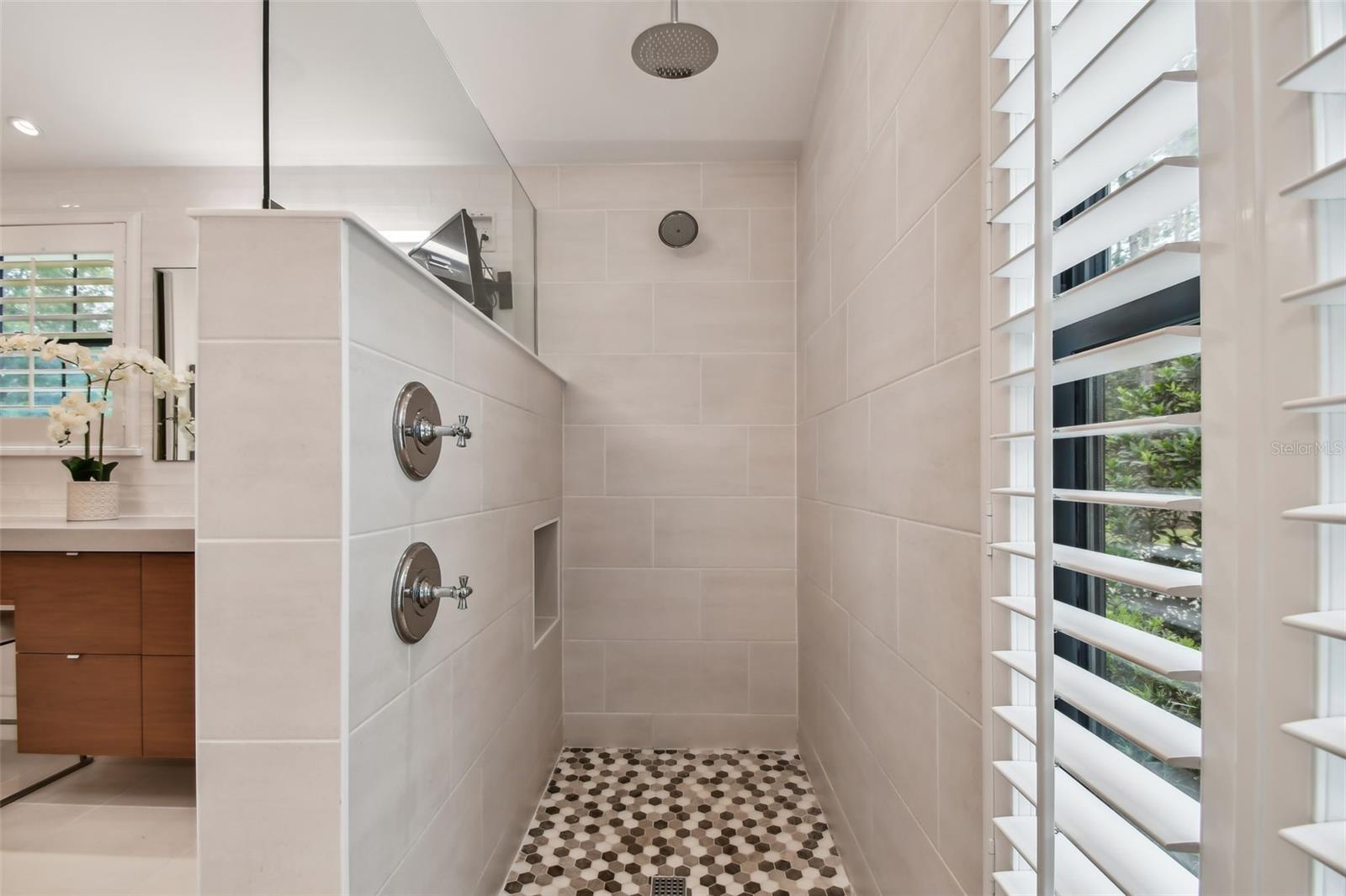 SEIBERT MANOR - Residential