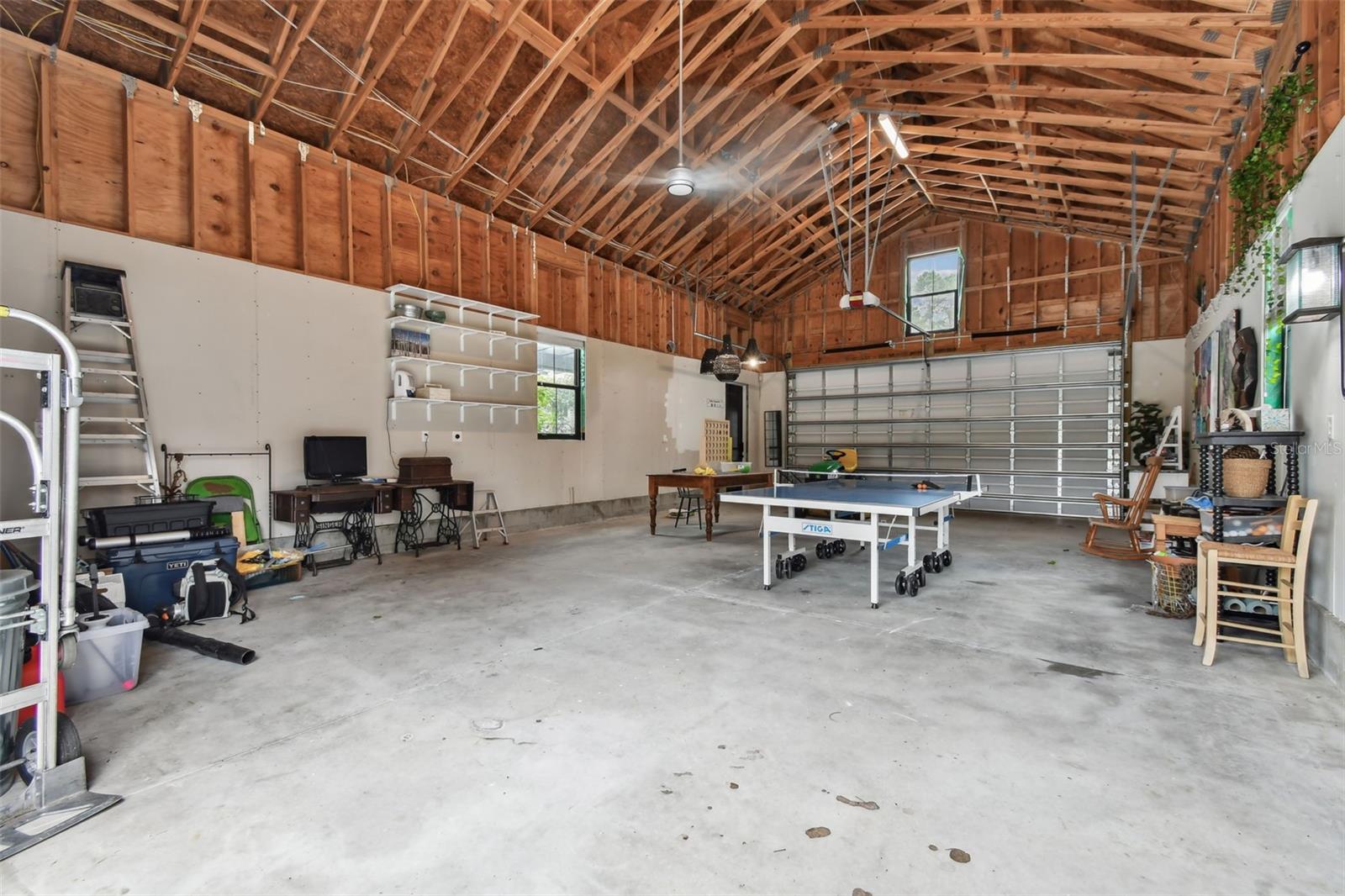 SEIBERT MANOR - Residential