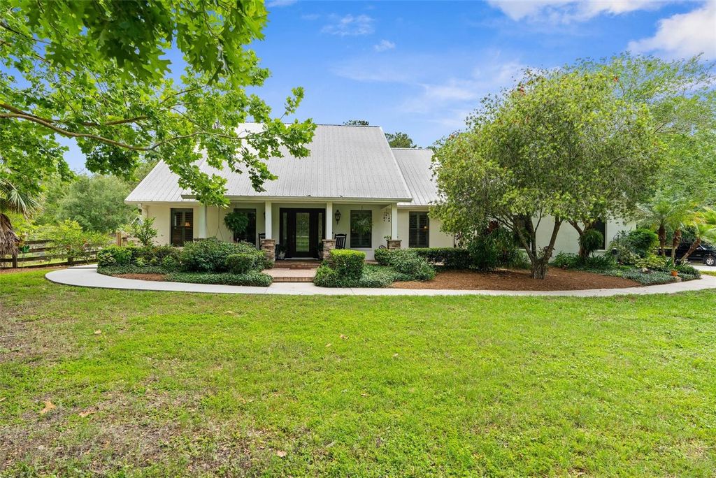 Photo of 1253 Culbreath Road, Brooksville, FL 34602 (MLS # W7875519)