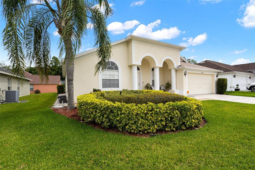 Photo of 18143 PALM BREEZE DRIVE, TAMPA, FL 33647 (MLS # T3449421)