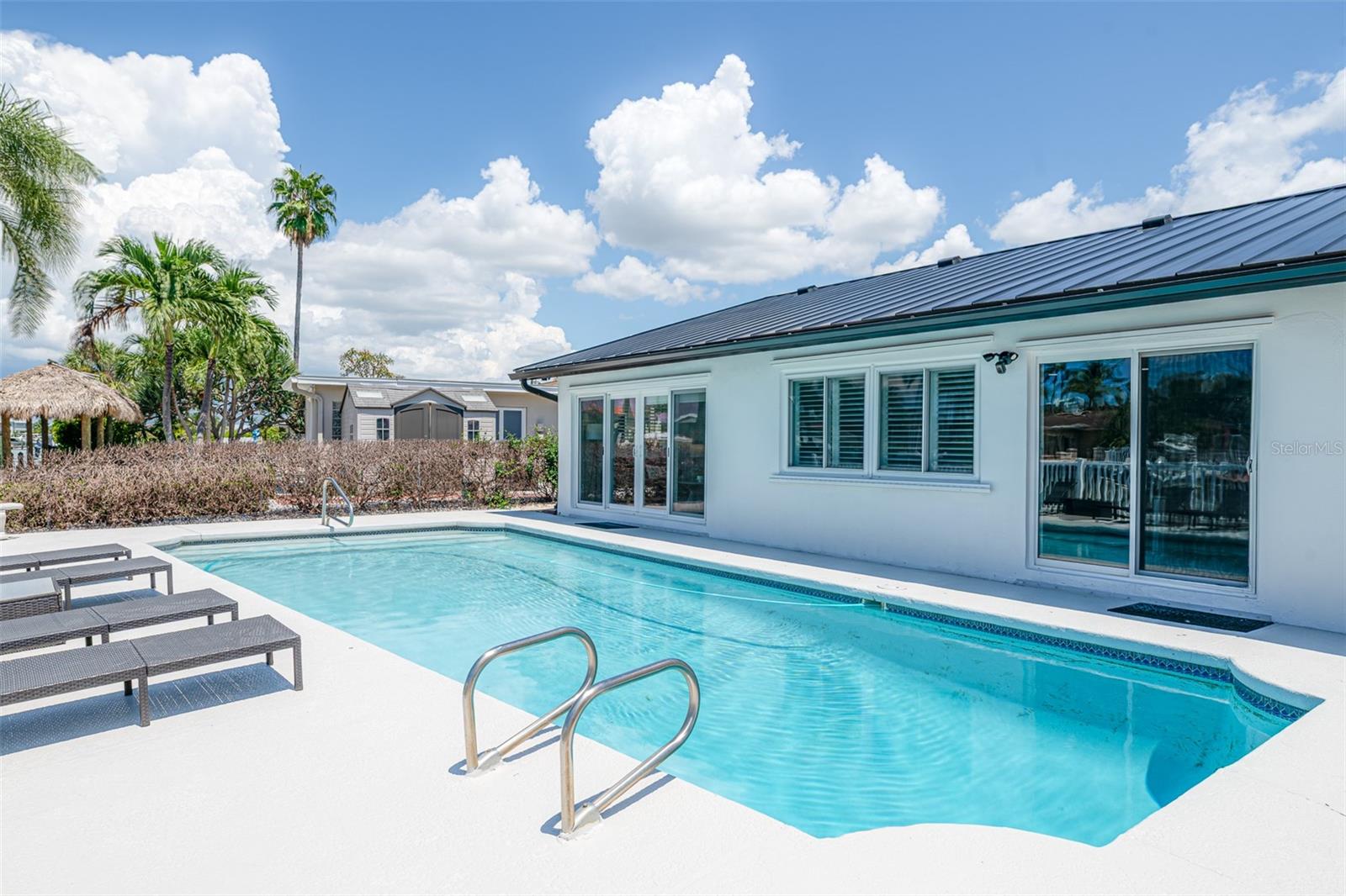 THREE PALMS POINT - Residential