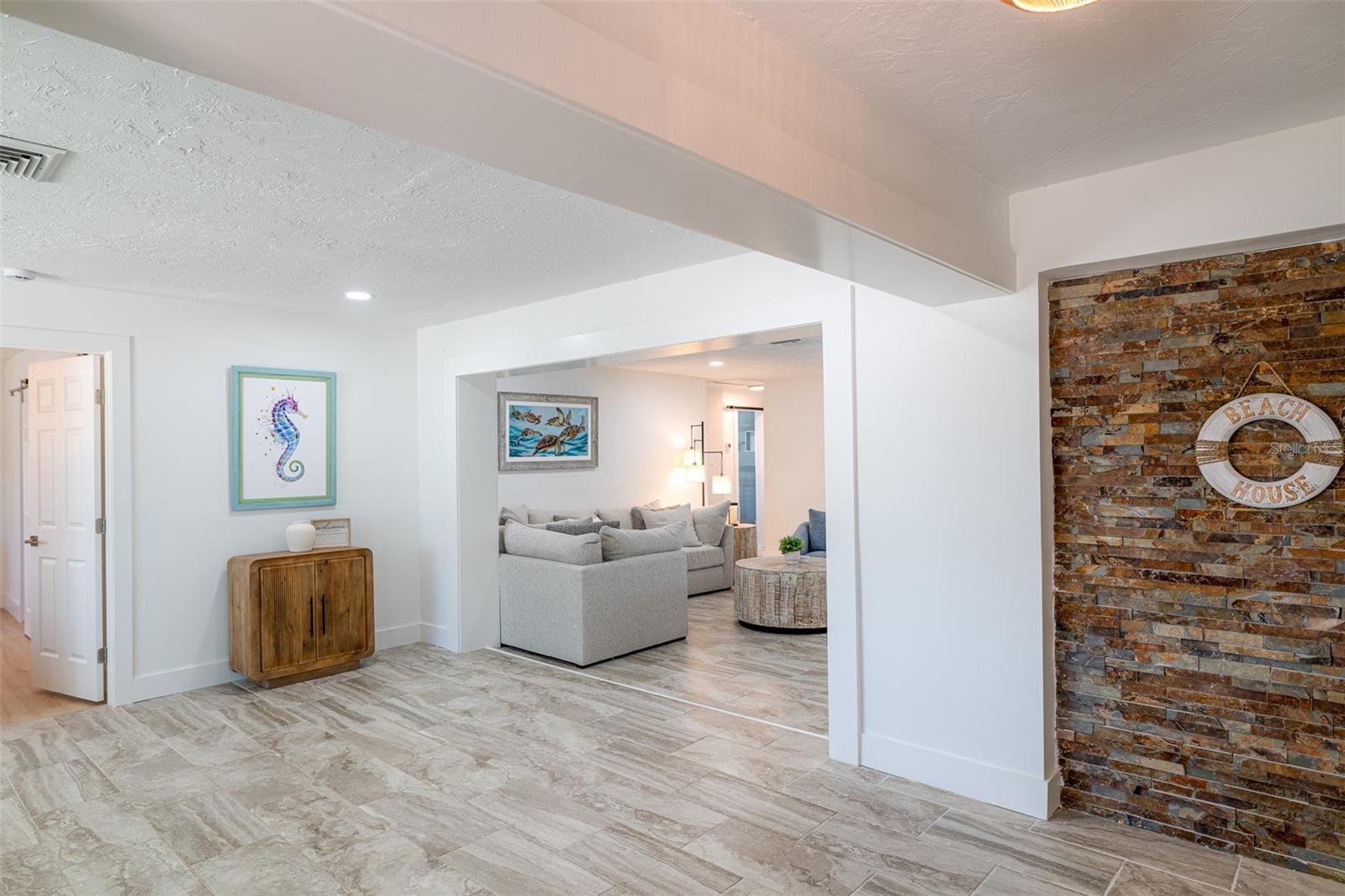 THREE PALMS POINT - Residential