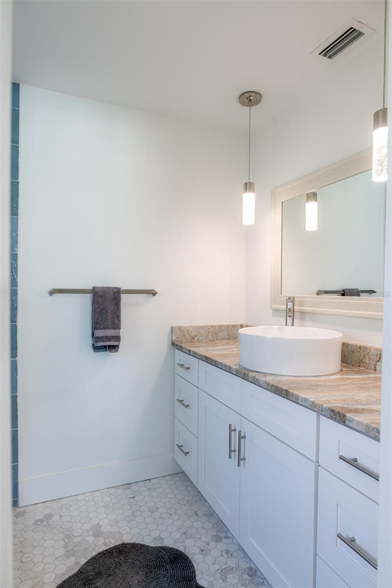 THREE PALMS POINT - Residential