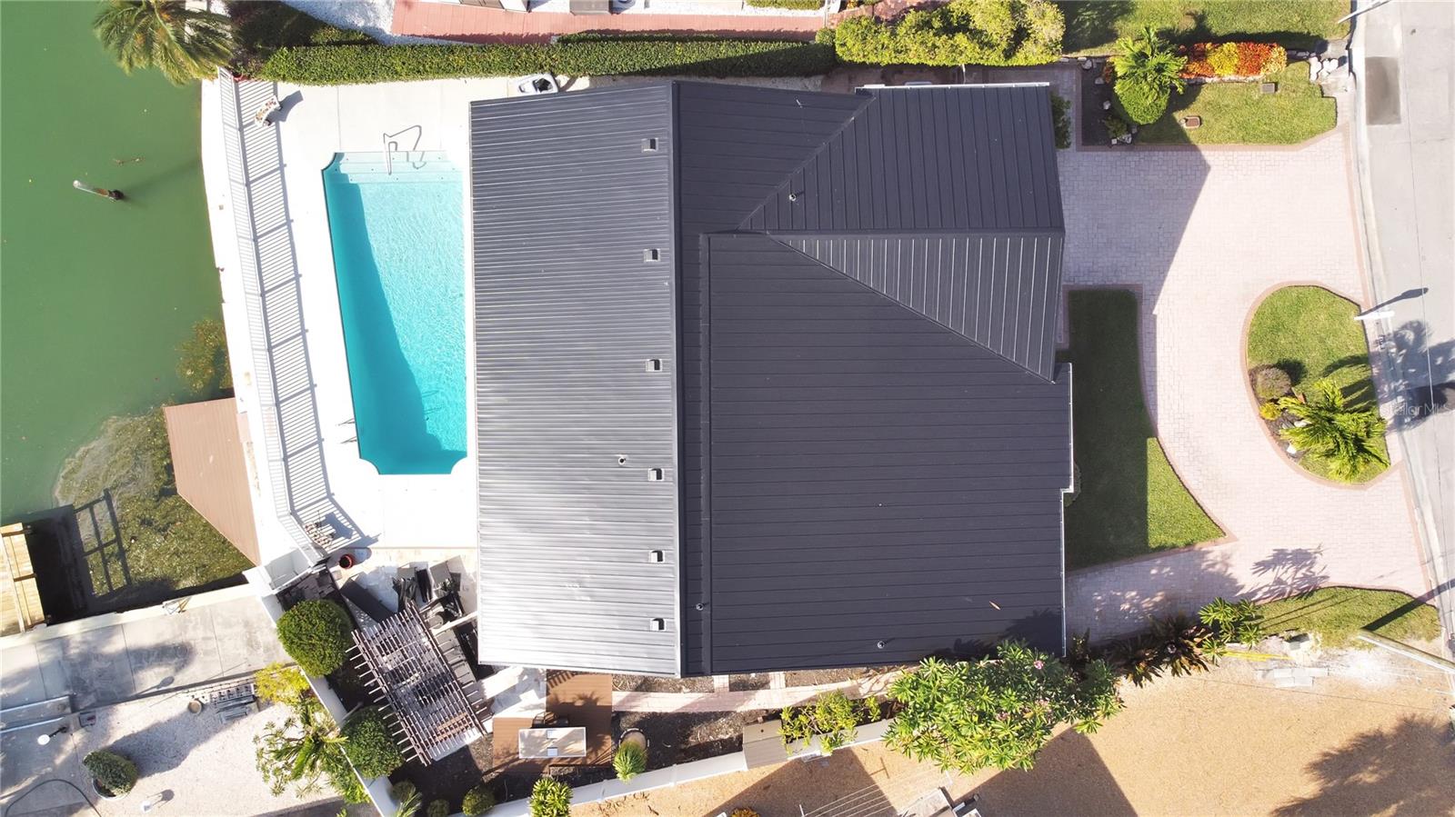 THREE PALMS POINT - Residential