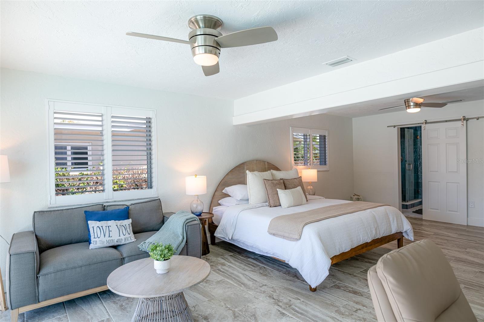 THREE PALMS POINT - Residential