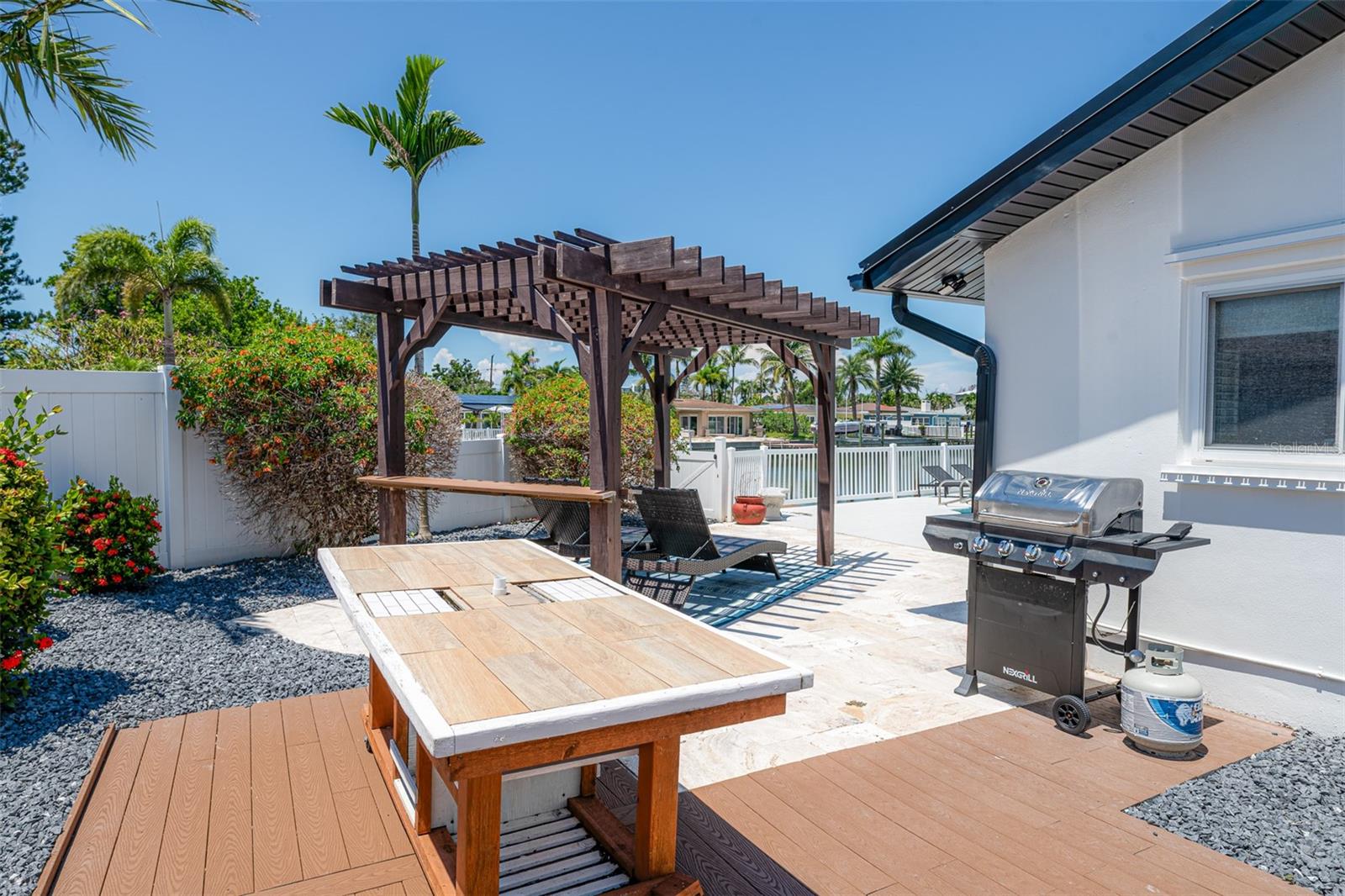 THREE PALMS POINT - Residential