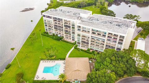 A home in BELLEAIR