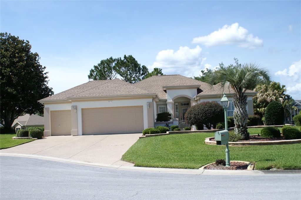 Photo of 9235 SE 128th Street, Summerfield, FL 34491 (MLS # OM725297)