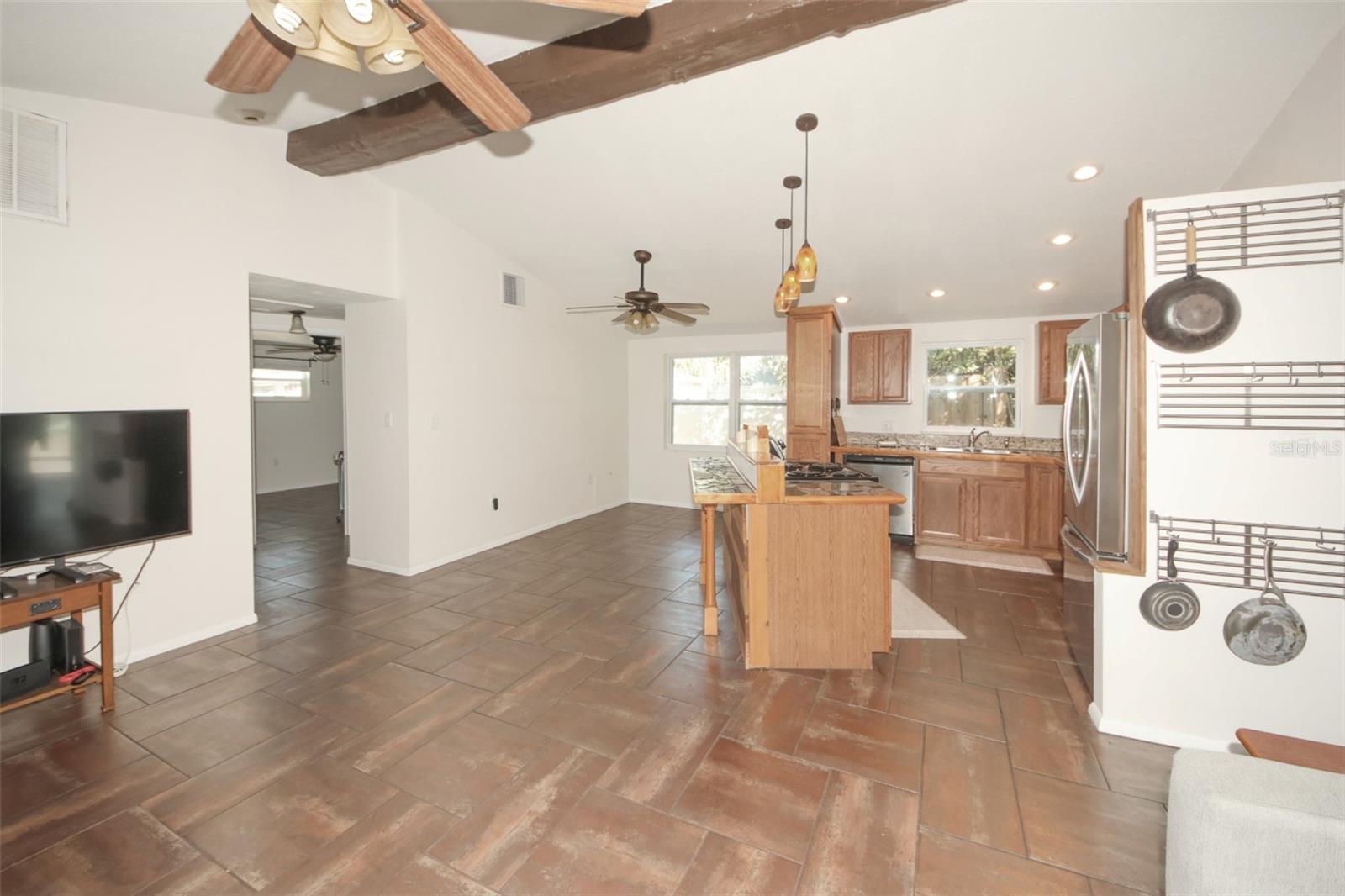 TANGLEWOOD TERRACE - Residential