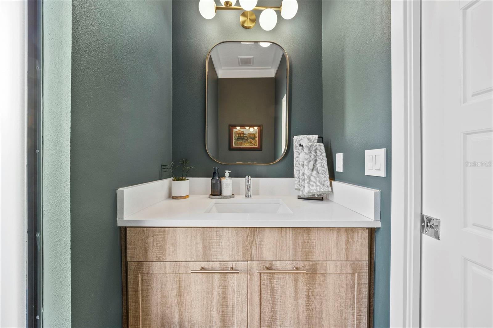 THE EXCHANGE AT WESTSHORE - Residential