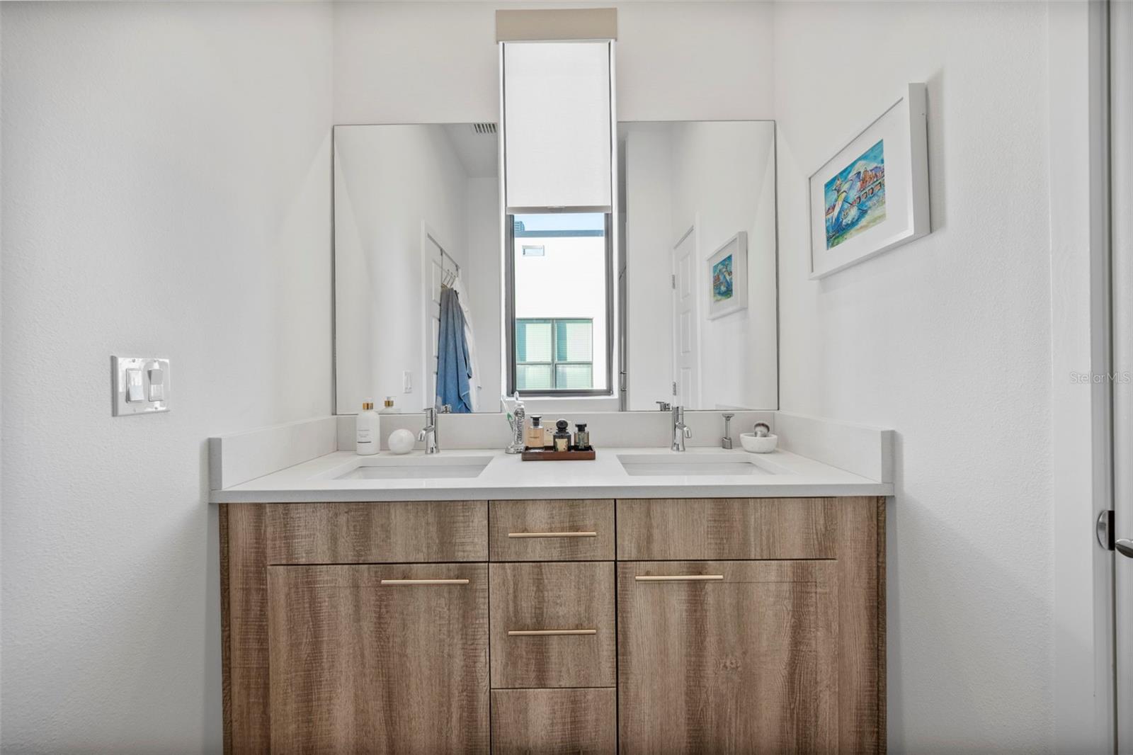 THE EXCHANGE AT WESTSHORE - Residential