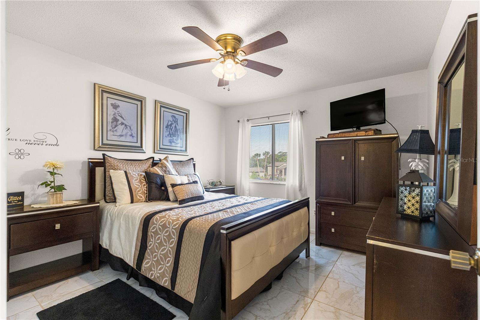 TWIN LAKES VILLAGE EAST - Residential