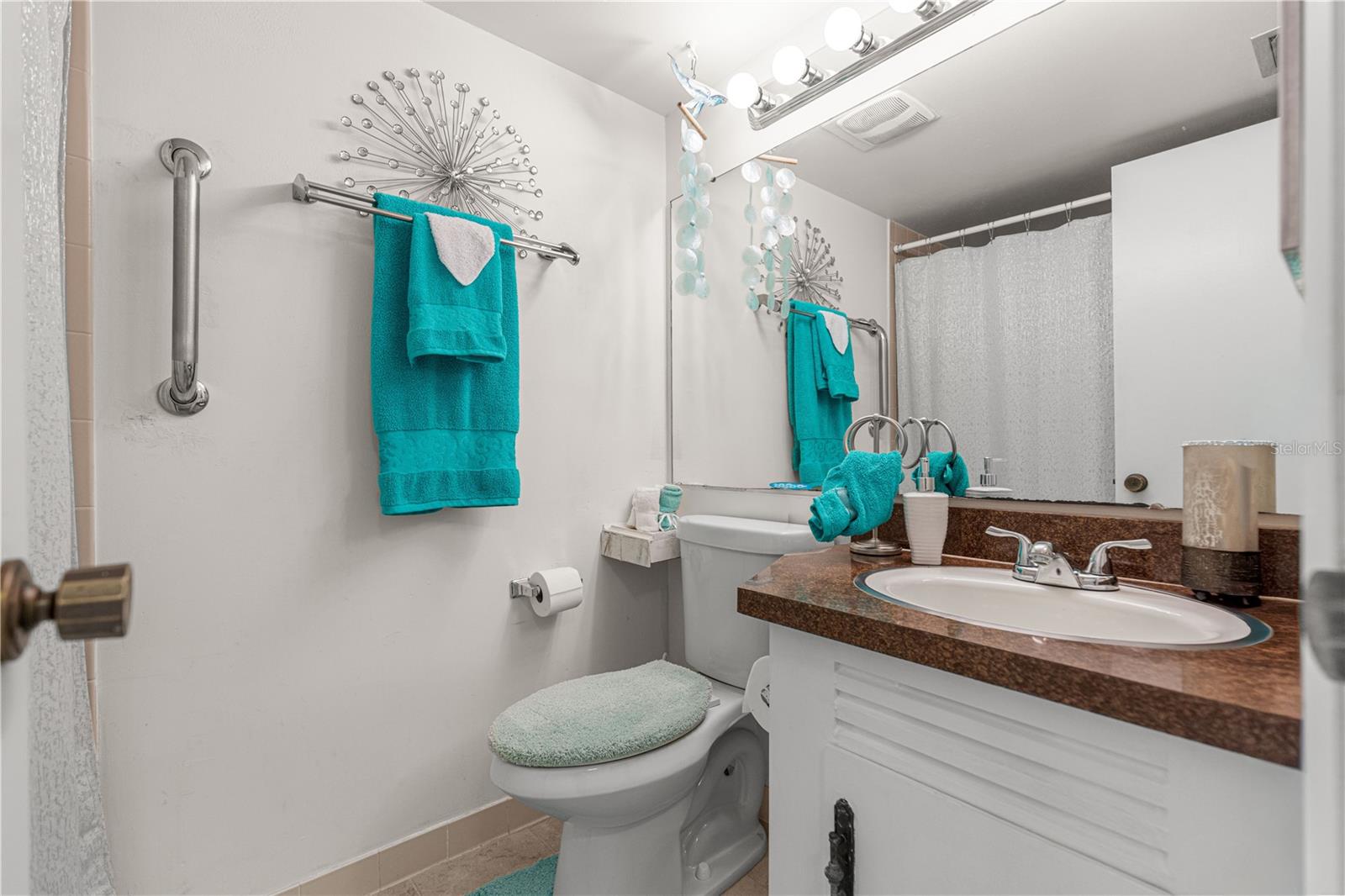 TWIN LAKES VILLAGE EAST - Residential