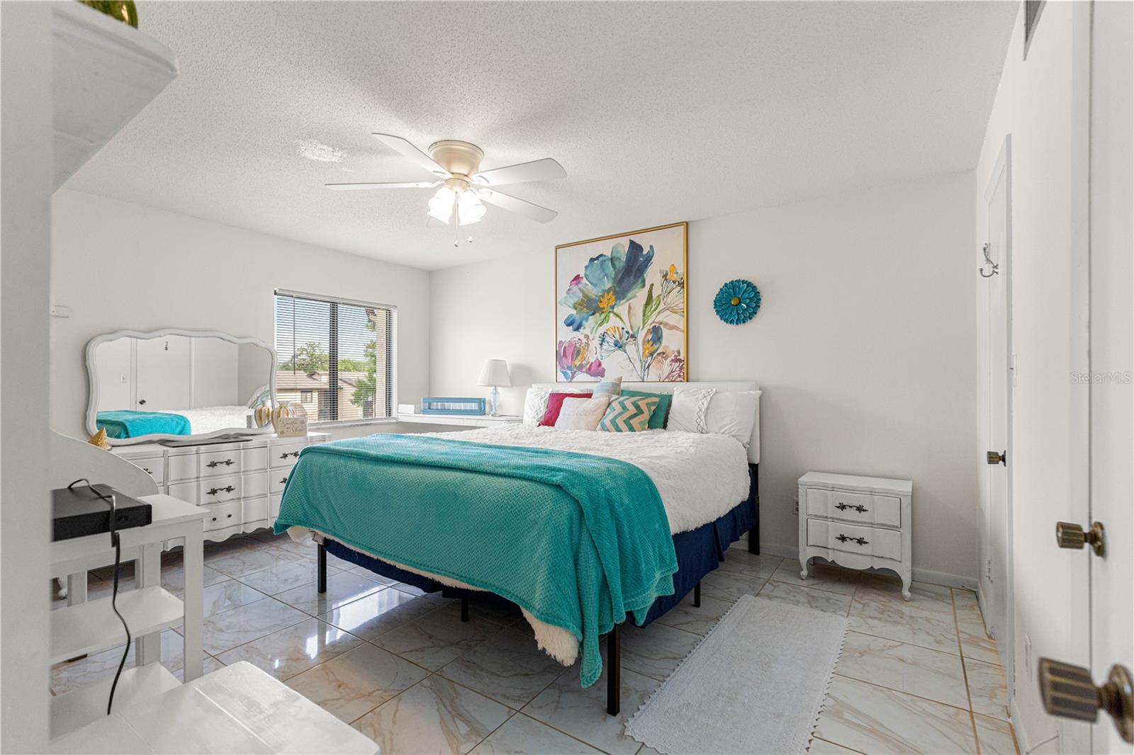 TWIN LAKES VILLAGE EAST - Residential