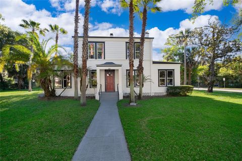 Photo of 219 S Clyde Avenue, Kissimmee, FL 34741 (MLS # S5147318)