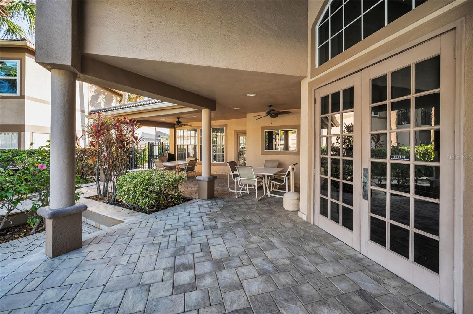 ISLAND WALK A CONDO - Residential