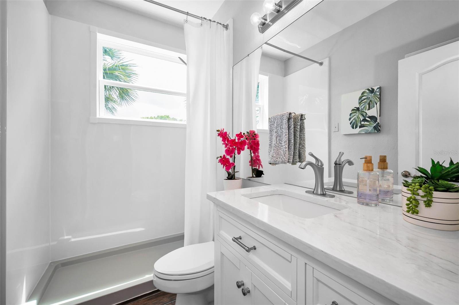 ISLAND WALK A CONDO - Residential