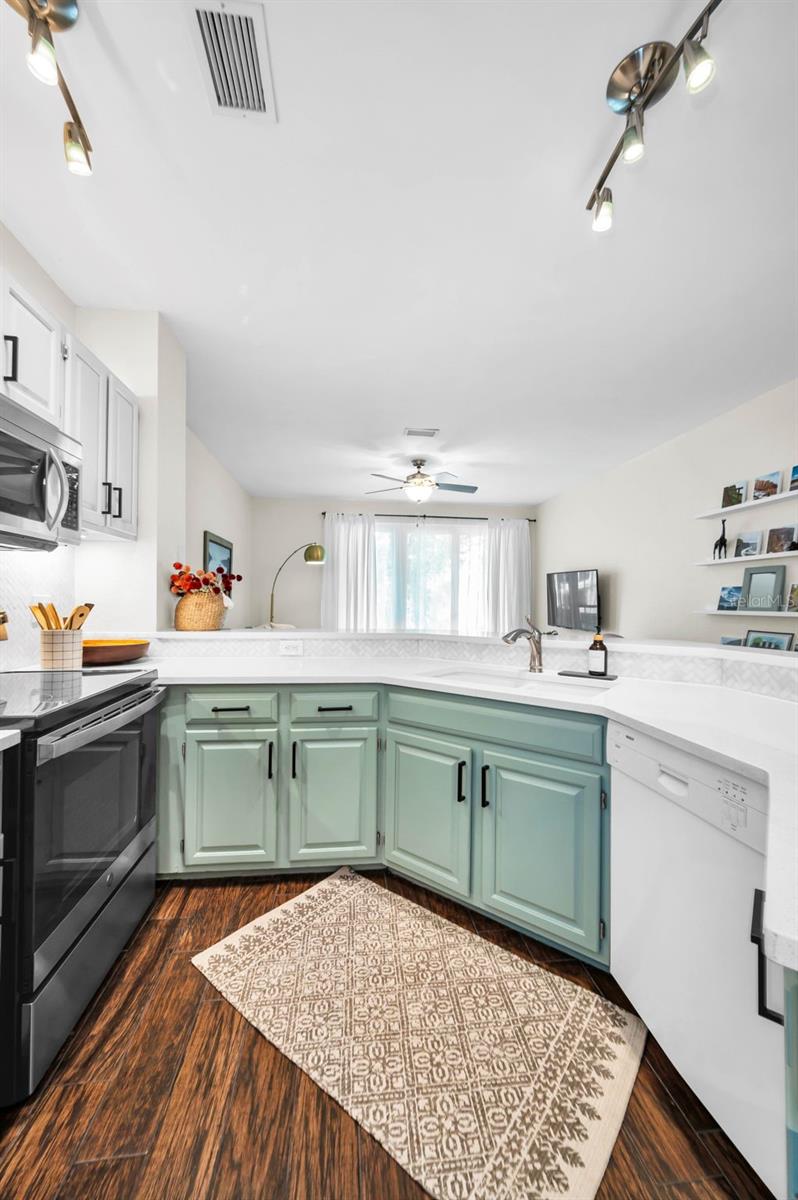 ISLAND WALK A CONDO - Residential