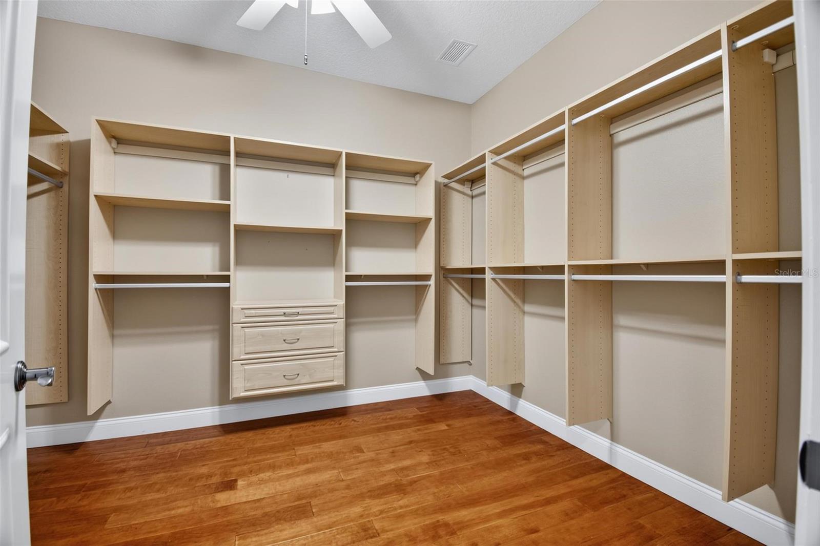 SANCTUARY SUB - Residential