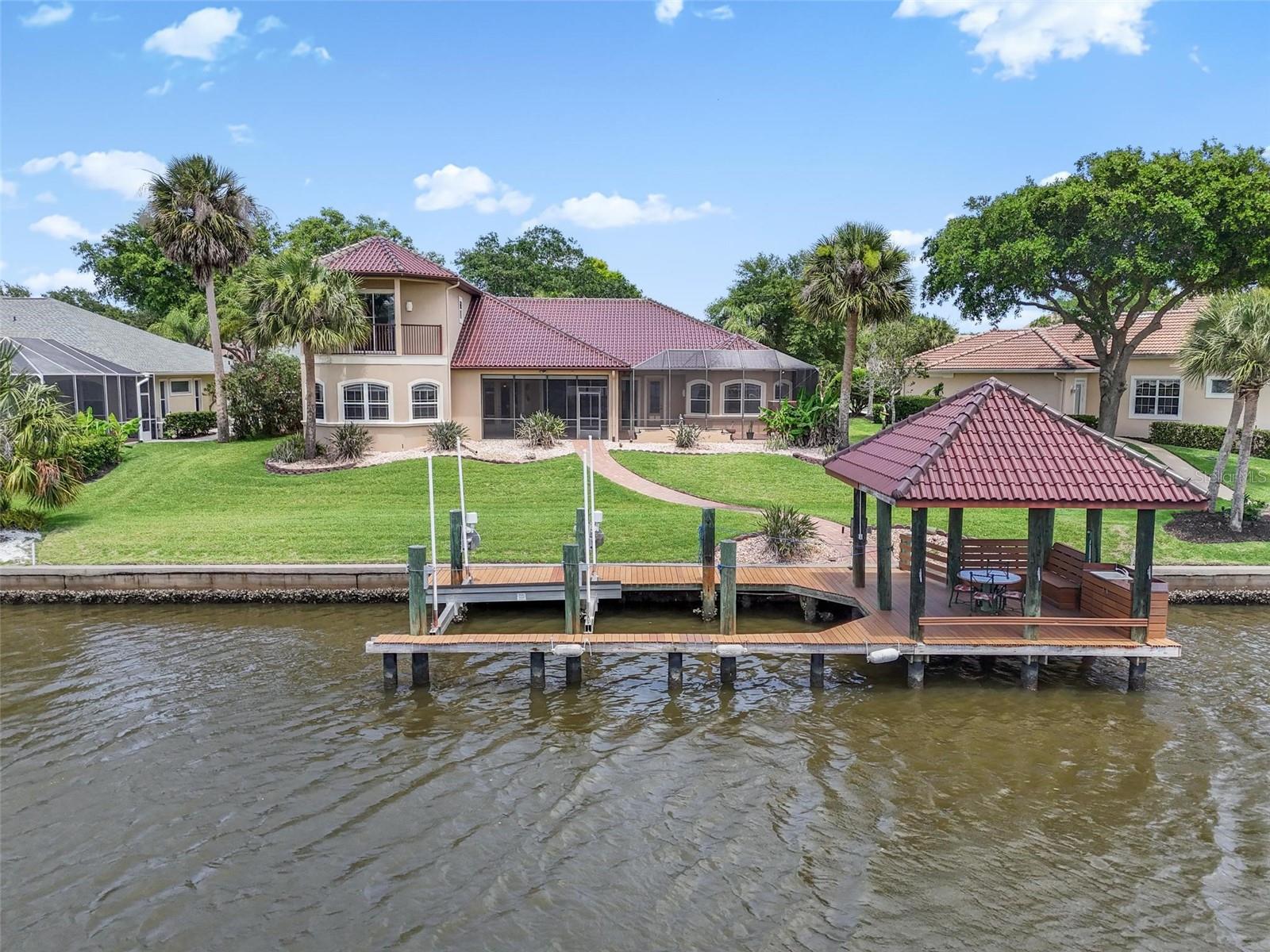 SANCTUARY SUB - Residential