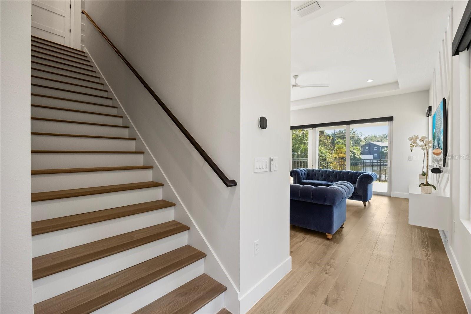 LAKE SPIER XING - Residential