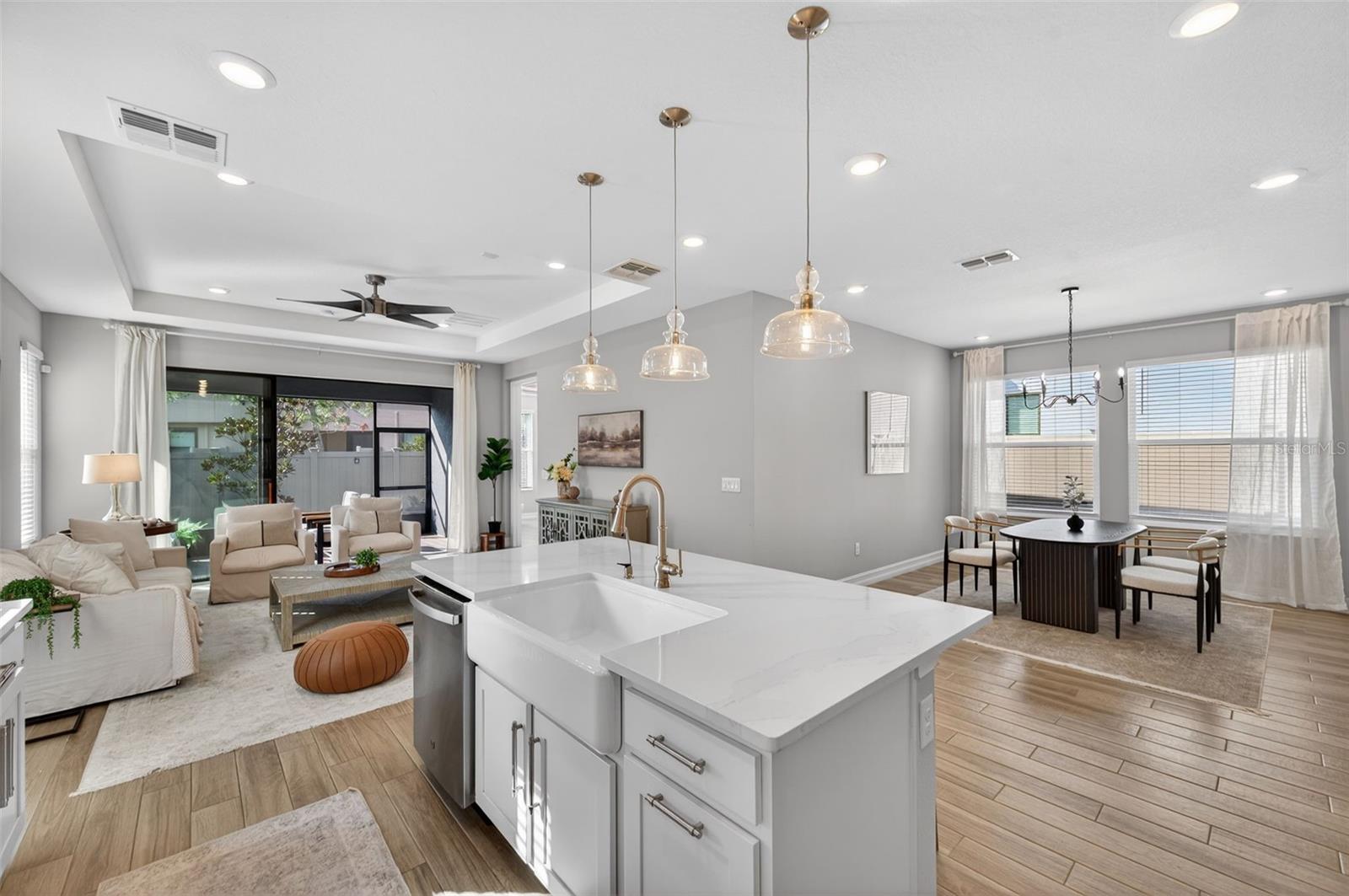 ESTANCIA AT WIREGRASS - Residential