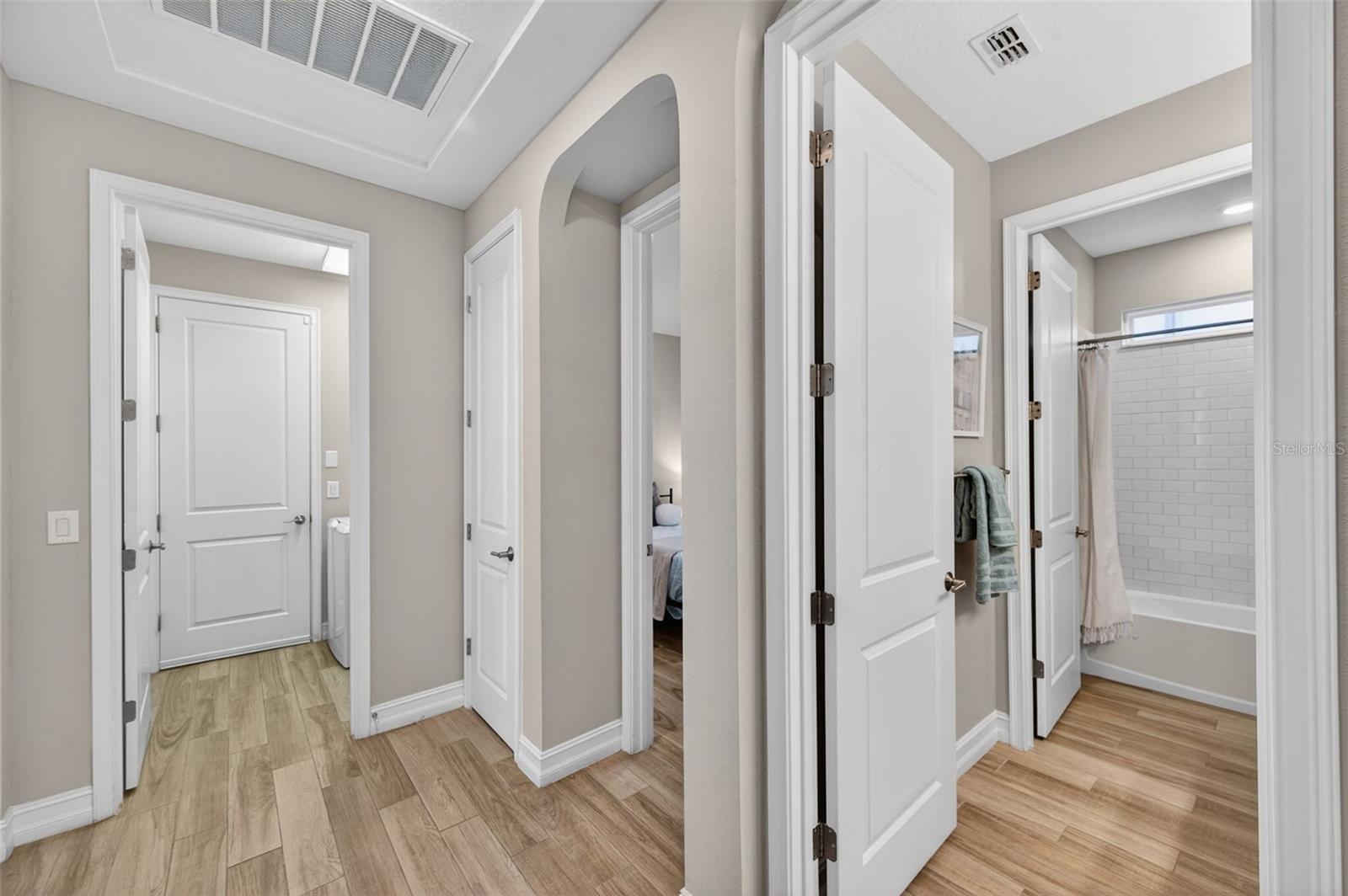 ESTANCIA AT WIREGRASS - Residential