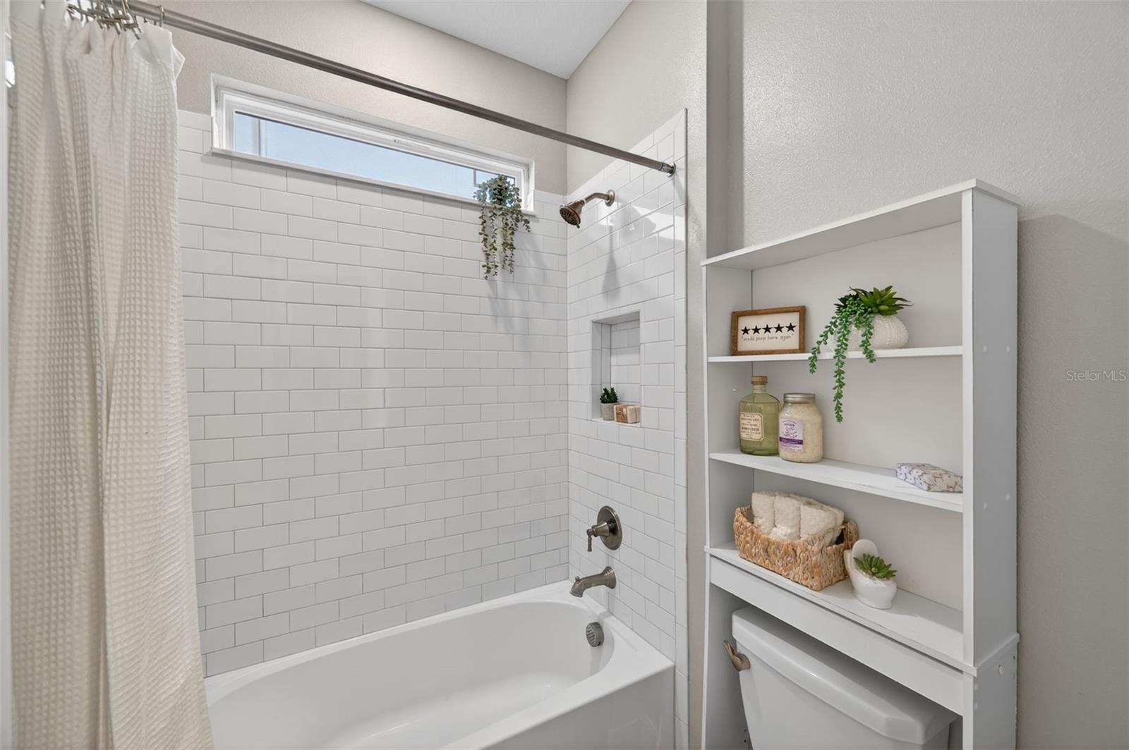 ESTANCIA AT WIREGRASS - Residential