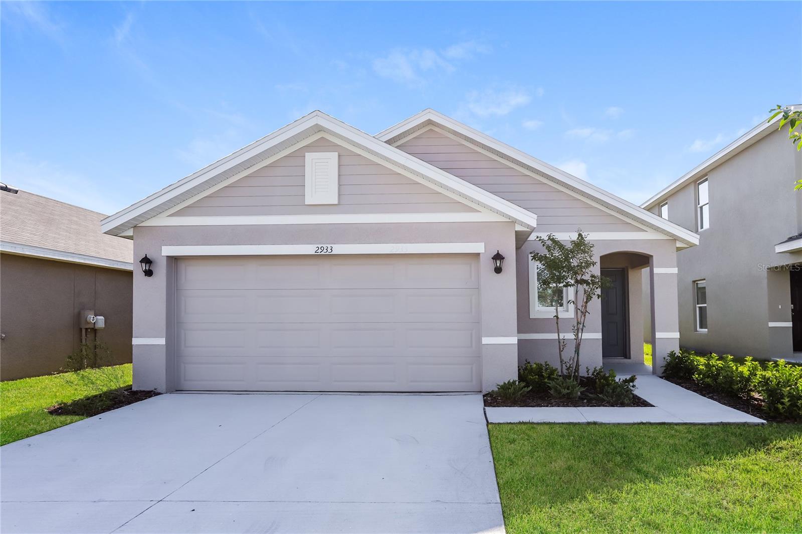 Looking for a modern, spacious, and affordable home to rent? Look no further! This stunning 3-bedroom, 2-bathroom property at 2933 Great
Abaco Way in Bradenton, FL, offers everything you need. With an open floor plan, attached 2-car garage, and a pet-friendly policy, this home is perfect for families and pet owners alike. One of the best aspects of this rental is that it's significantly cheaper to rent than it would be to own, giving you the chance to enjoy all the benefits of homeownership without the high costs. Start saving today and make this home yours! Call now to schedule a private tour before it's too late.