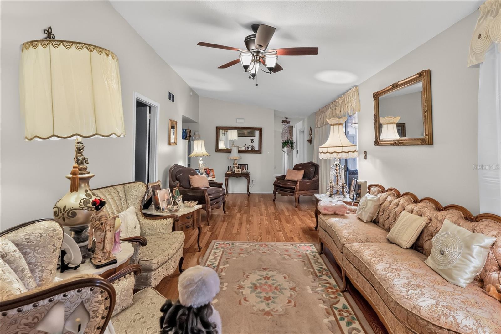 2604 REEF COURT