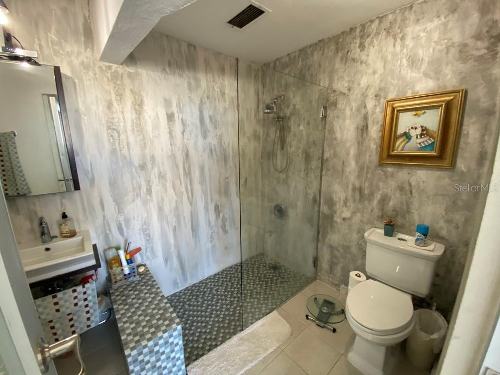 OCEAN TOWER 5757 - Residential